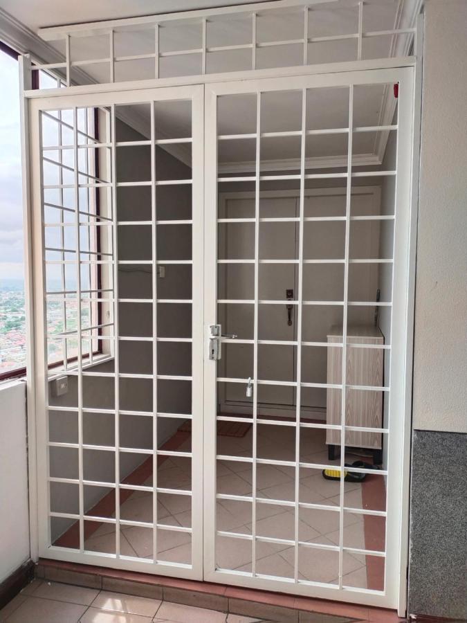 Cmk Apartmen Mutiara Tower 3 Bedroom Kota Bharu#Netflix Exterior foto